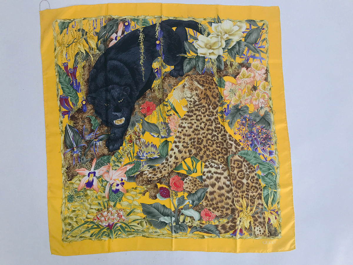 GUCCI大判シルクスカーフ　有翼の獅子　兜　帆船　ドラゴン Gucci Orchid Jungle with Big Cats Silk Scarf 34