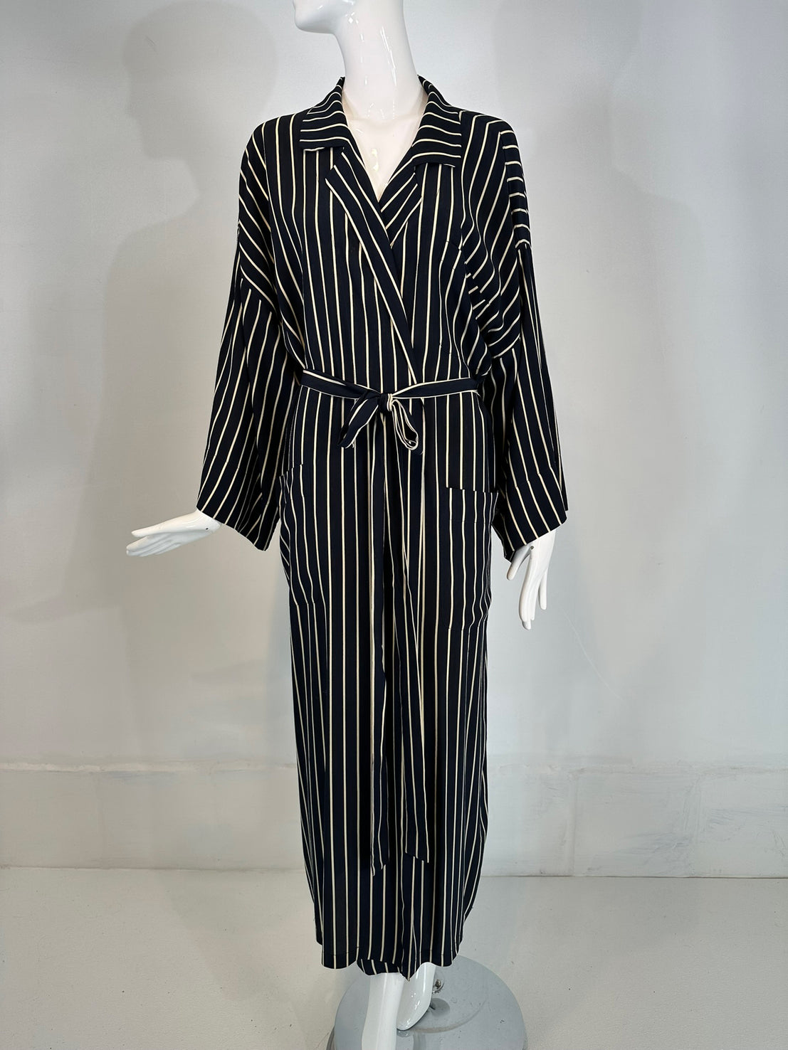 SOLD Giorgio Armani Black & White Stripe Silk Crepe Kimono Sleeve Wrap –  Palm Beach Vintage