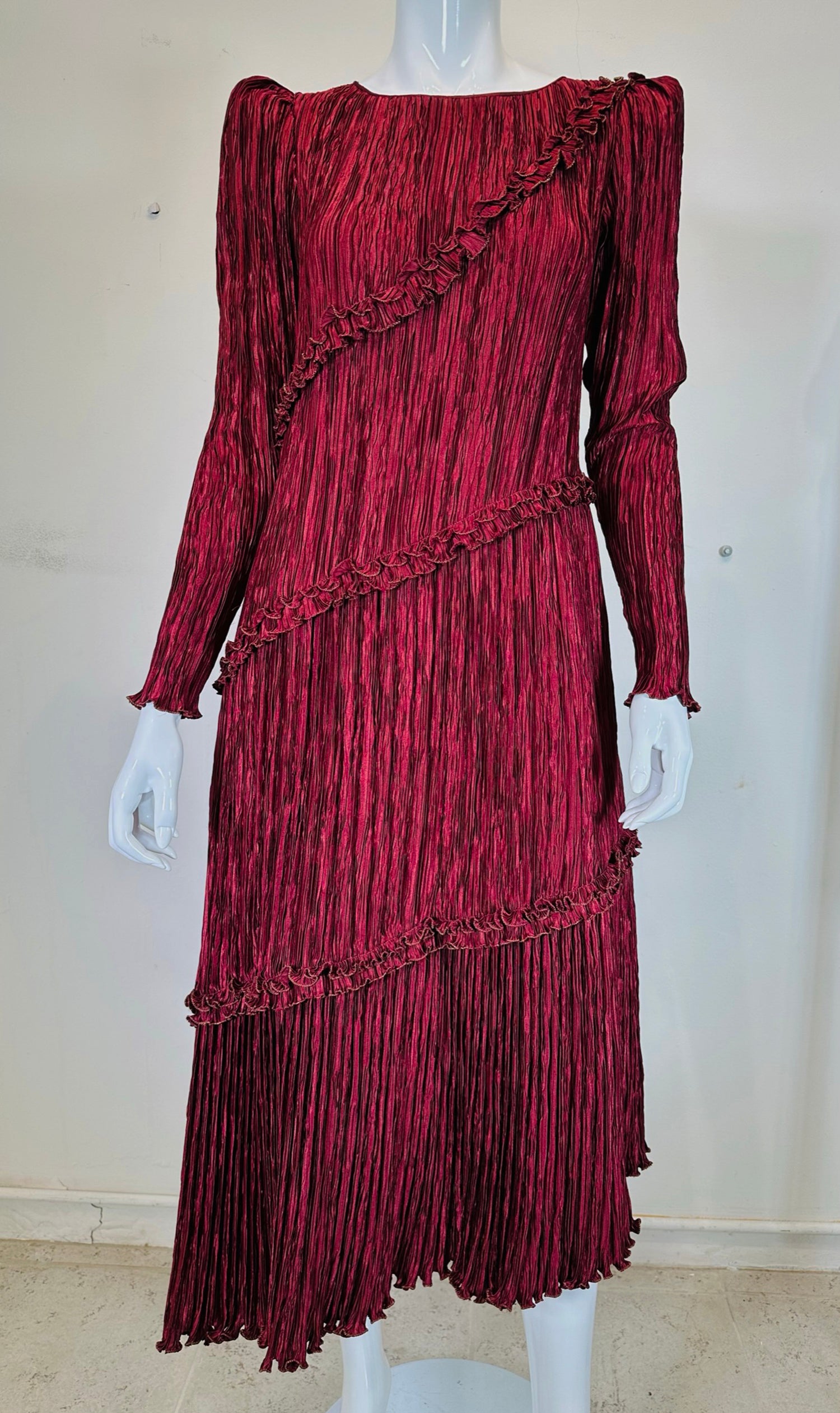 MARY PLEATED DRESS