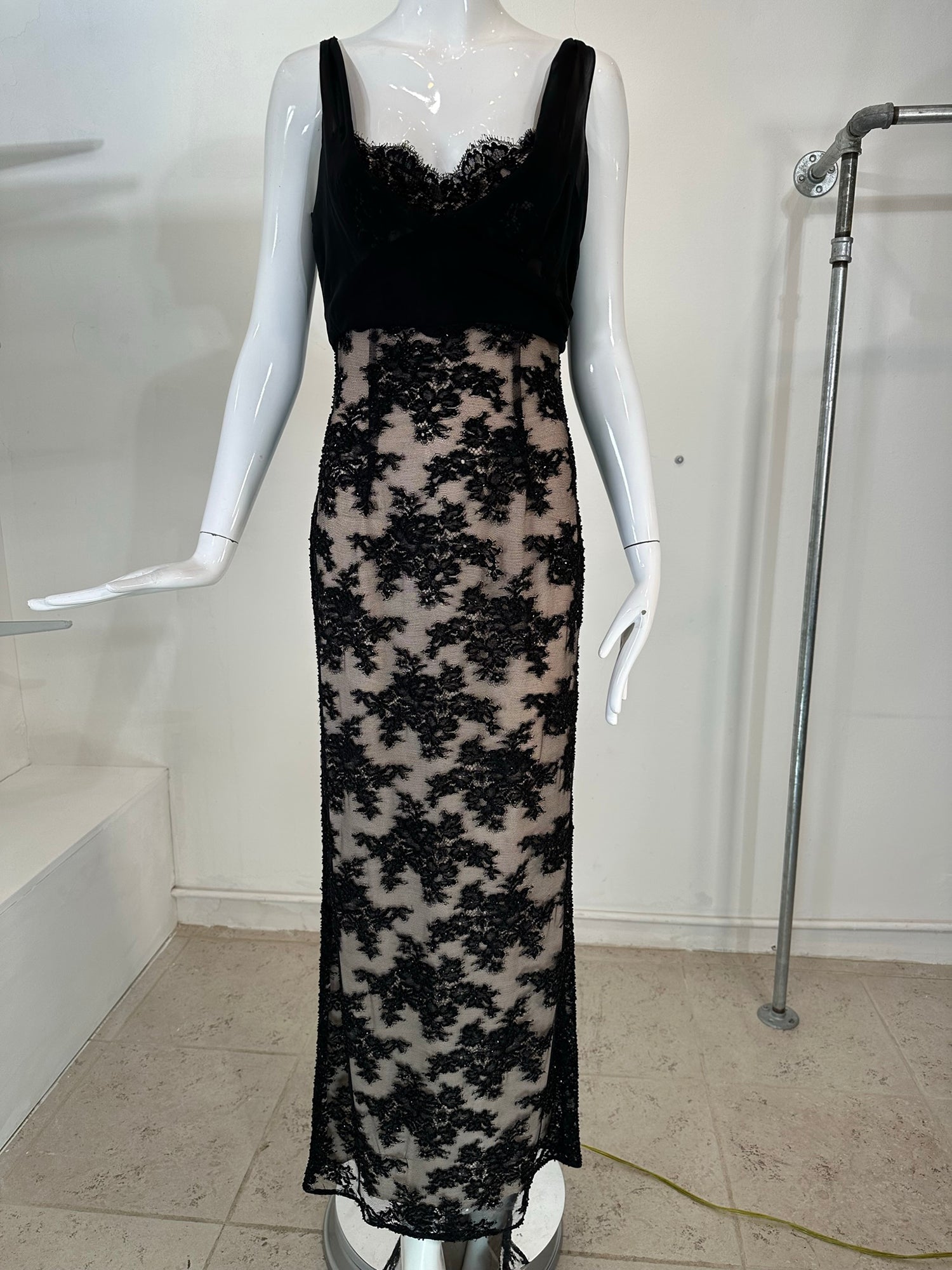 SOLD Bob Mackie Black Chiffon & Beaded Black Lace Evening Gown 10 Palm Beach Vintage SOLD Bob Mackie Black Chiffon & Beaded Black Lace Evening Gown 10 Palm Beach Vintage
