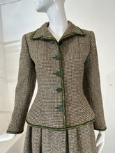 Valentino Boutique Early 1960s Green & Cream Wool Tweed Skirt Suit