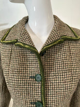 Valentino Boutique Early 1960s Green & Cream Wool Tweed Skirt Suit