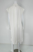 Hermes Crisp Sheer White Cotton Short Sleeve Pleated Placket Front Dress 42