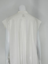 Hermes Crisp Sheer White Cotton Short Sleeve Pleated Placket Front Dress 42