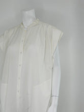 Hermes Crisp Sheer White Cotton Short Sleeve Pleated Placket Front Dress 42