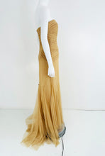 Vera Wang Nude/Champagne Tulle Strapless Pleated Torso Gown with Train 10