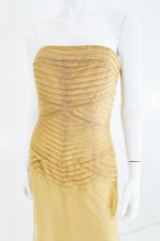 Vera Wang Nude/Champagne Tulle Strapless Pleated Torso Gown with Train 10