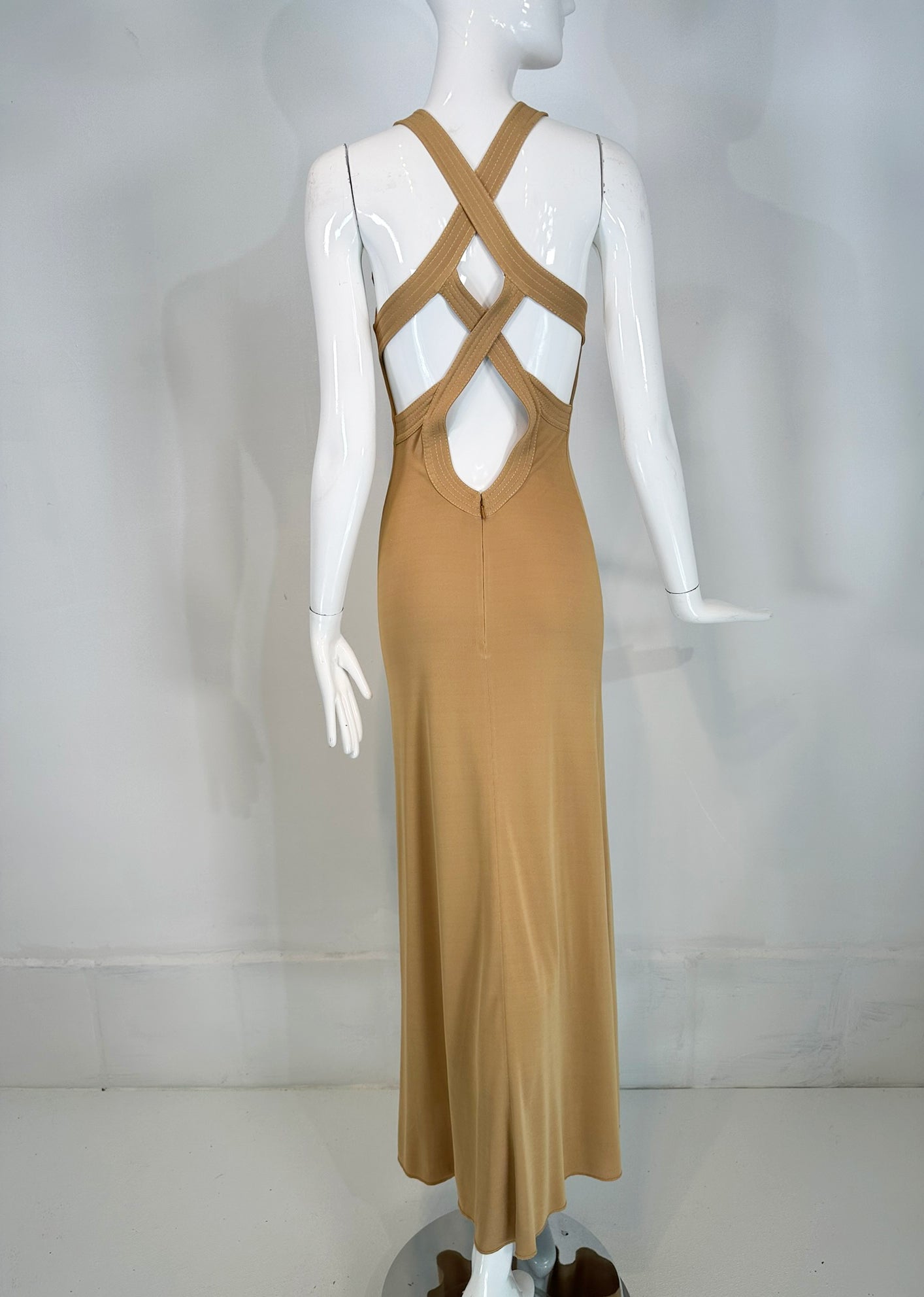 Giorgio Armani Beige Jersey Halter Neck Strap Back Evening Dress Palm Beach Vintage Giorgio Armani Beige Jersey Halter Neck Strap Back Evening Dress Palm Beach Vintage