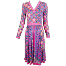 Vintage Averado Bessi Long Sleeve Silk Knit Print Dress 1970s