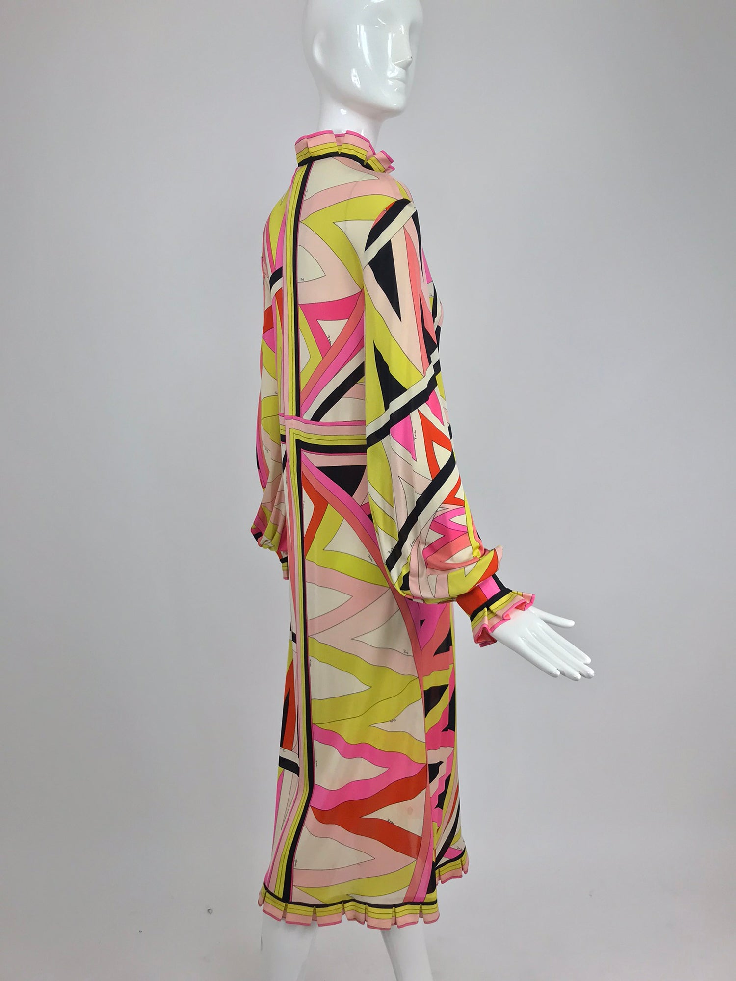 SOLD Pucci silk jersey ruffle trim dress 1960s – Palm Beach Vintage SOLD Pucci silk jersey ruffle trim dress 1960s – Palm Beach Vintage