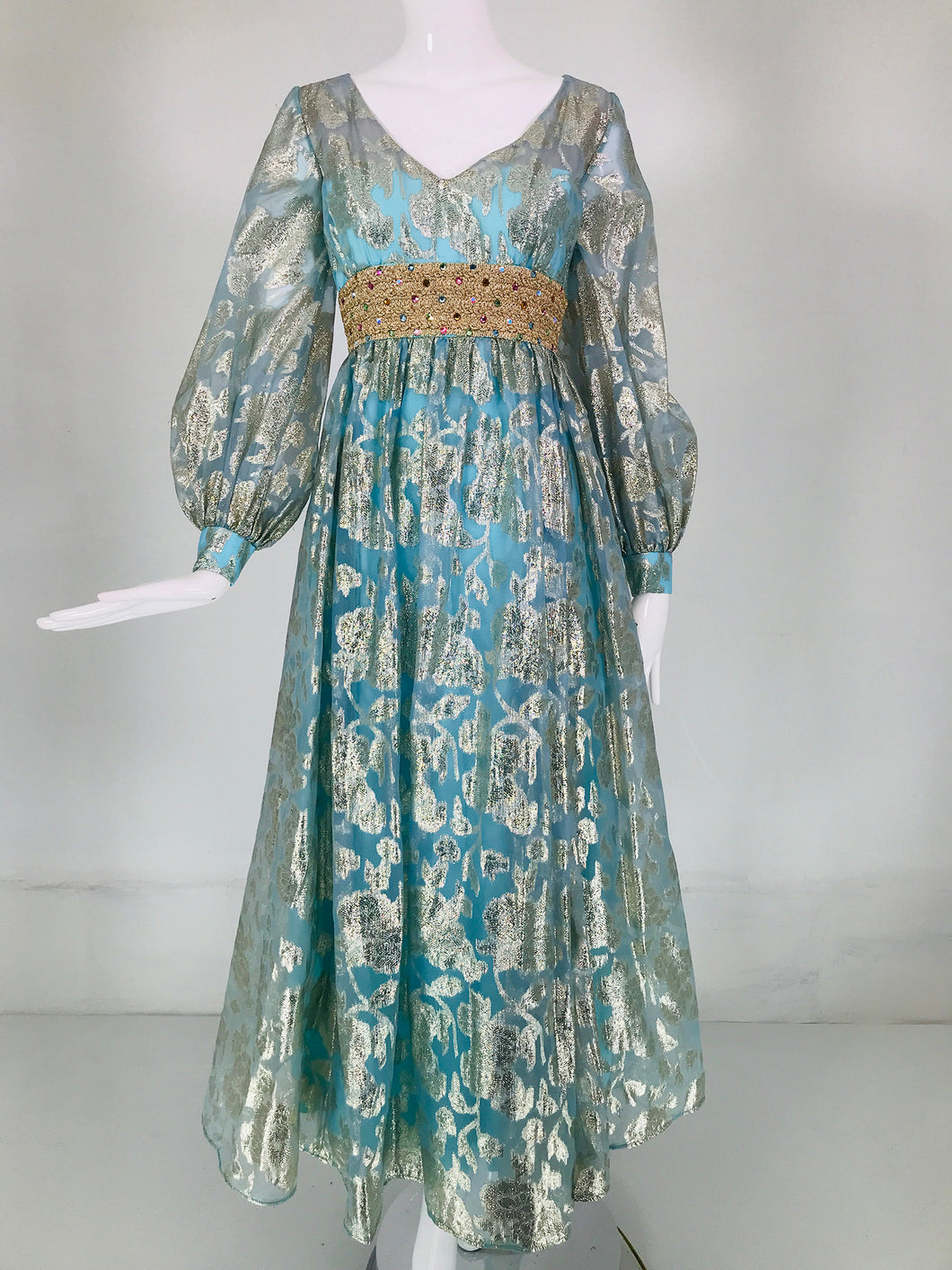 vintage seventies dresses Late 60s/ Early 70s Flowered Maxi Dress Retro Kandy 1970s Flowing Cotton Maxi Dress-medium