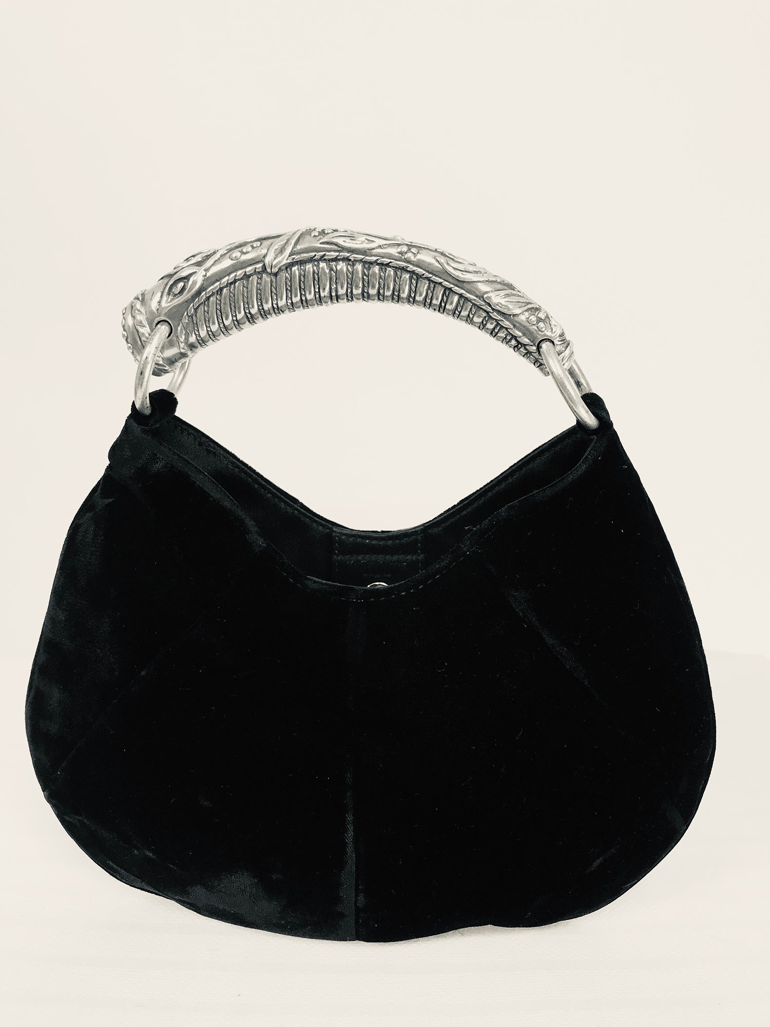 YSL 美品ハンドバッグ モンバサ トム期 YVES SAINT LAURENT SOLD Yves Saint Laurent Black Velvet Mini Mombasa Handbag Tom Ford