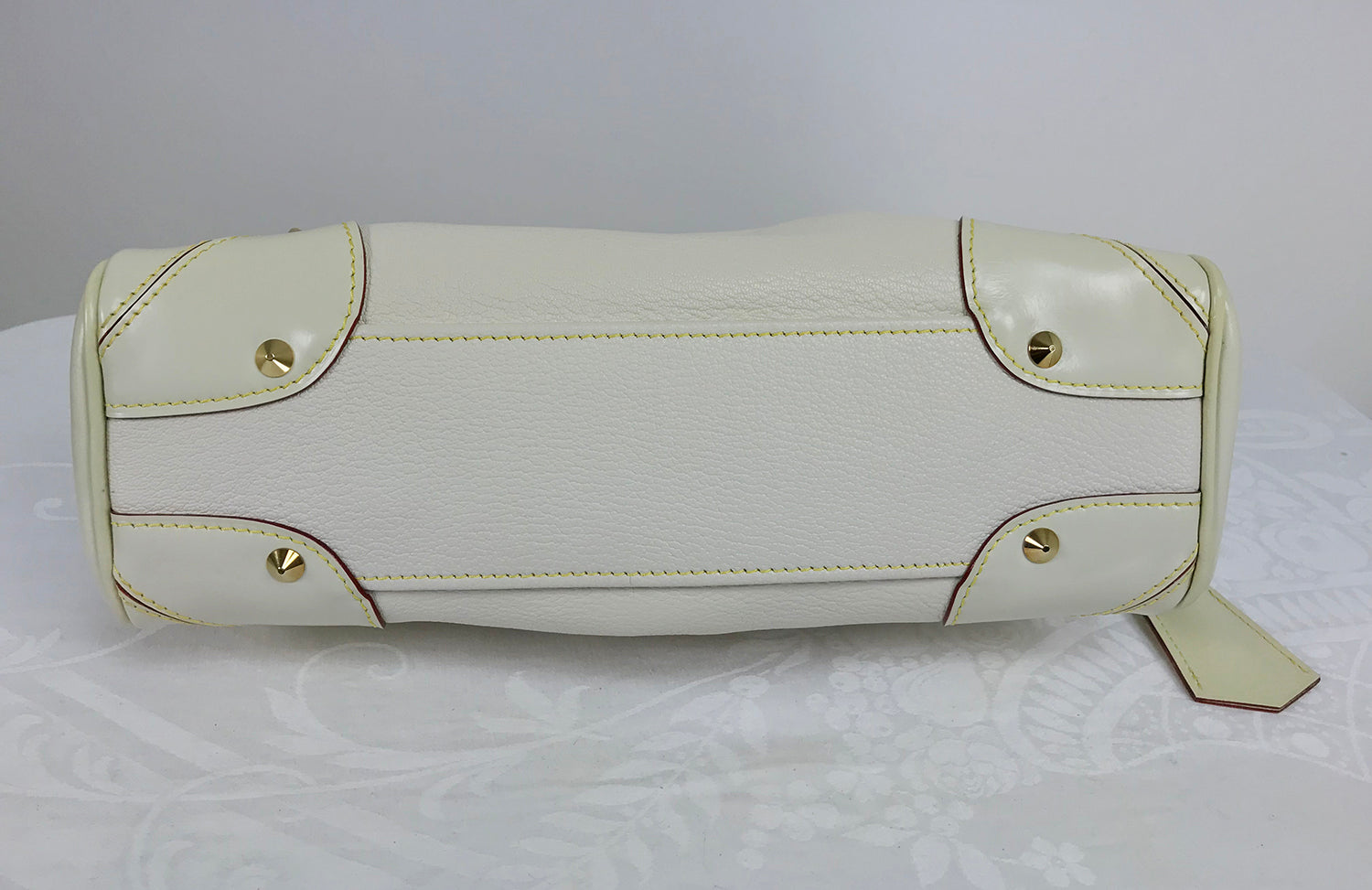 Louis Vuitton - White Suhali L¨Aimable Handbag - Catawiki