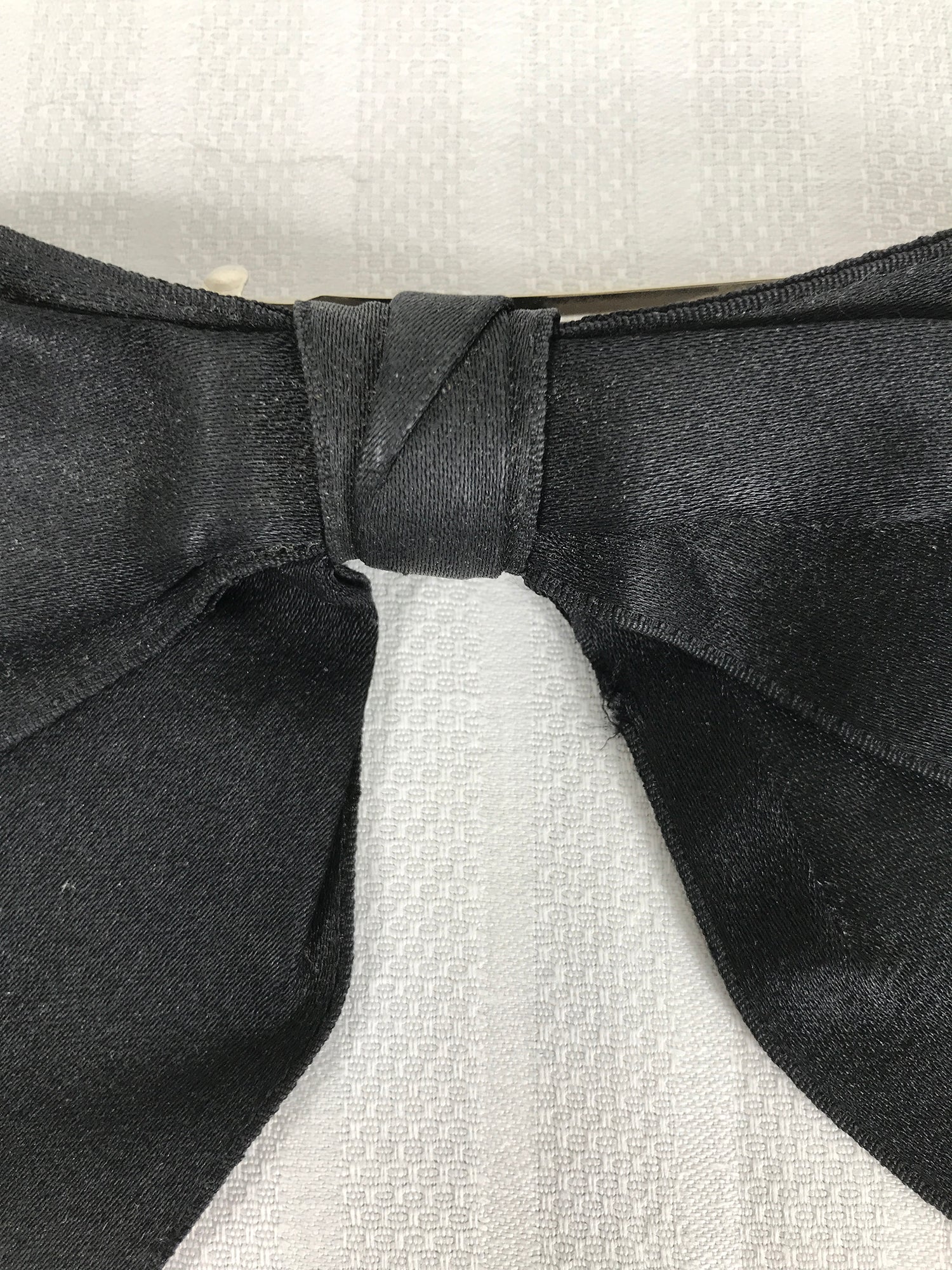 Chanel Black Silk Ribbon Clip on Hair Bow 1980s Vintage – Palm Beach Vintage