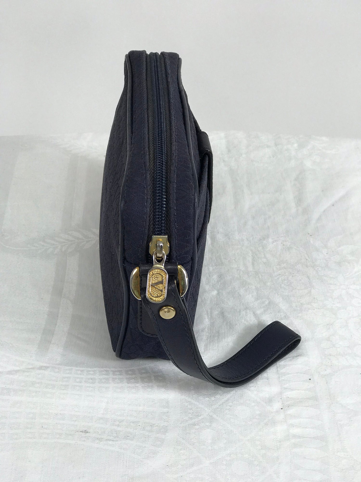 Valentino Bags - DIVINA - V tassel Chain strap clutch bag - Navy