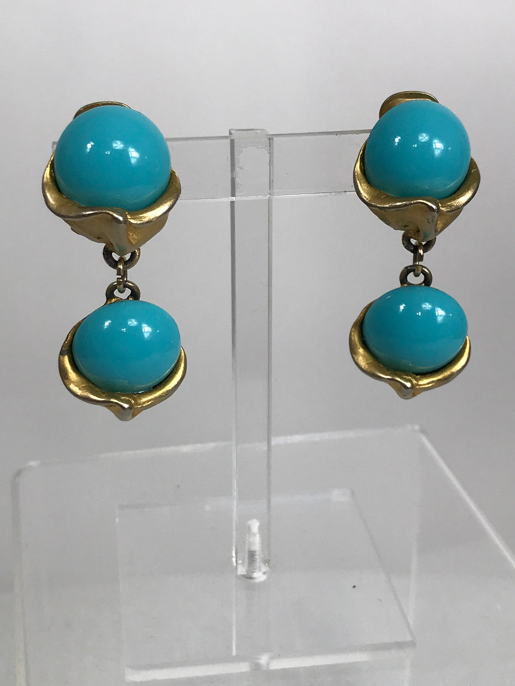 Gold Metal & Turquoise Cabochon Round Glass Stone Clip Dangle Earrings