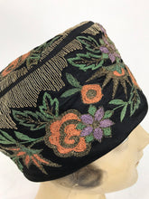 1920s Flapper Cloche Hat with Colorful Embroidery